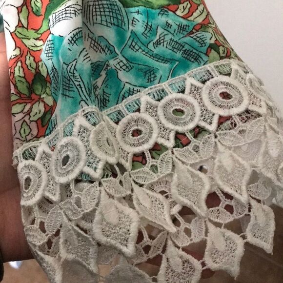 NWT Boutique kimono with lace - Picture 4 of 6